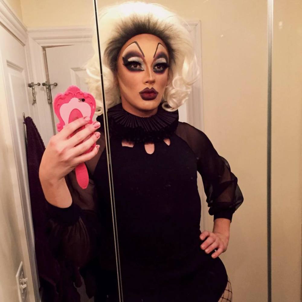 Meet your Posher, Indigo